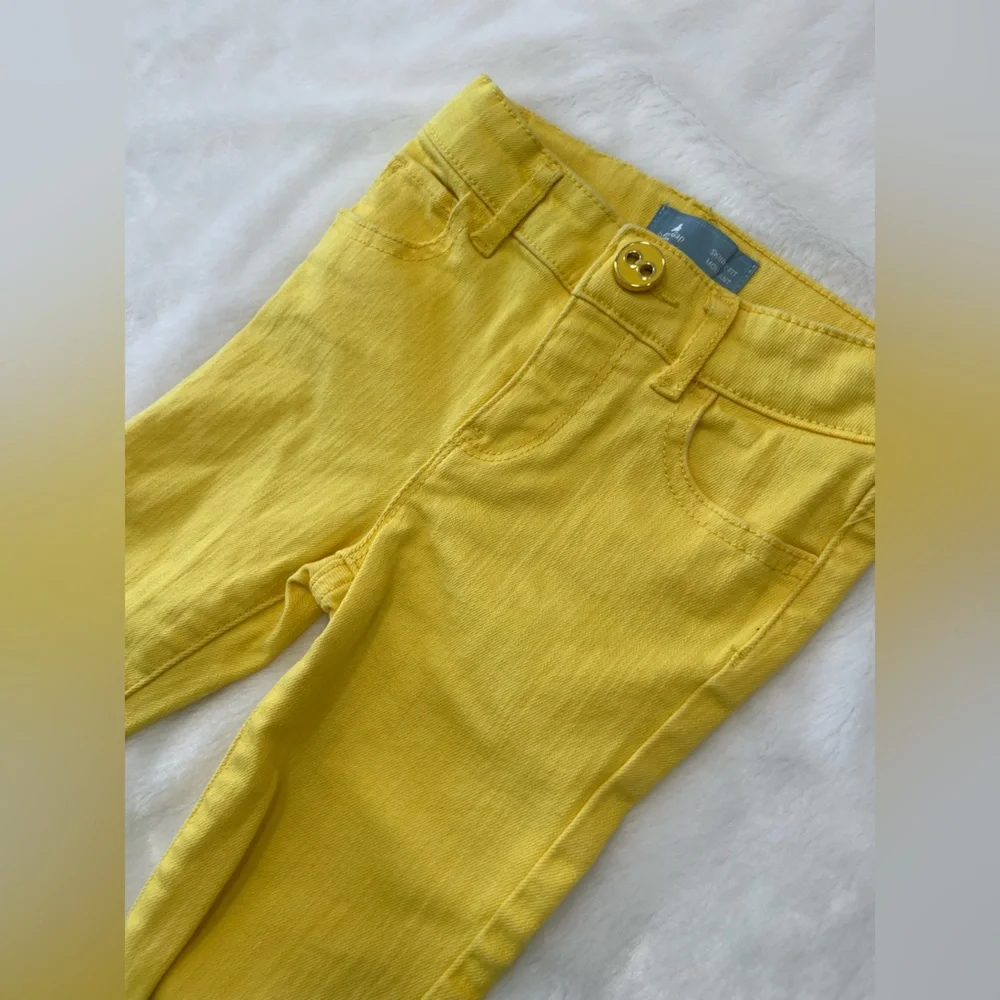 Baby‎ Gap Yellow Jeans